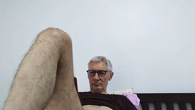 BIGUNCUTHARDCOCK Adlı Modelin Canlı XXX Sohbeti