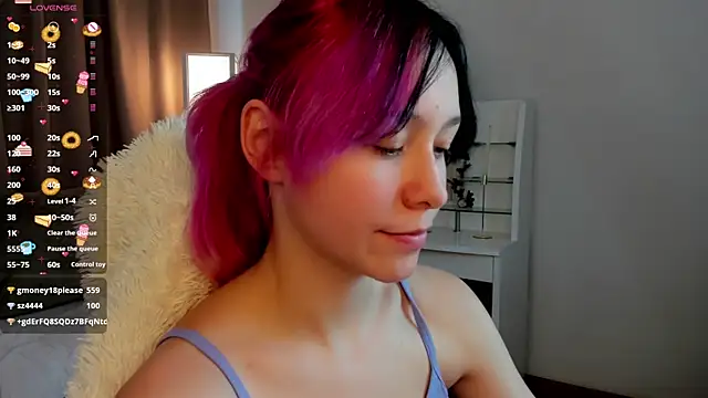Živý XXX chat EmilyTrase