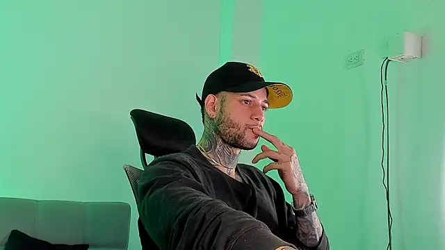 Živý XXX chat _jamesleandros1