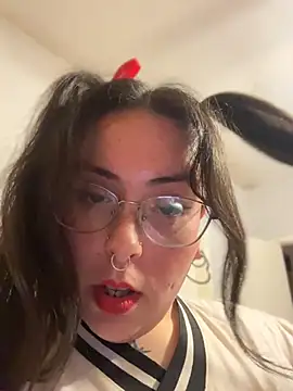 Mizztikaa – Naživo XXX chat