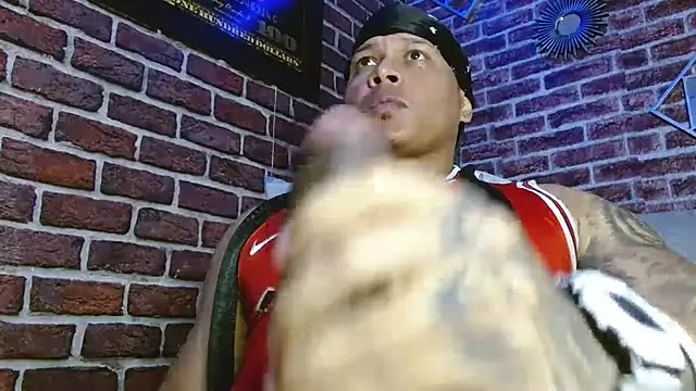 jordan_bigcock_ élő XXX-chatje