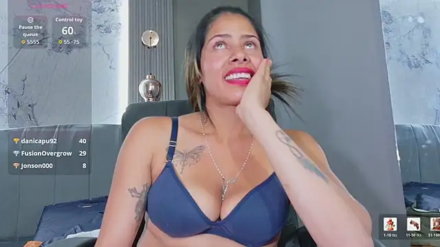 nairobi8's Live XXX Chat