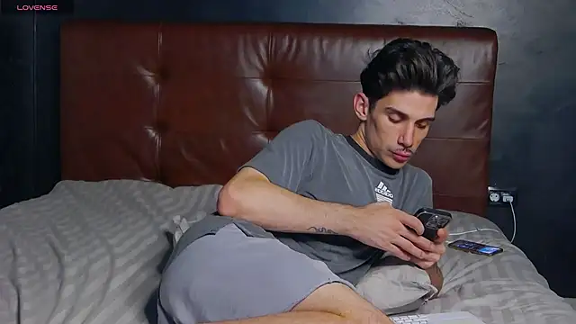 Chat +18 de DanielCrush1 ao vivo