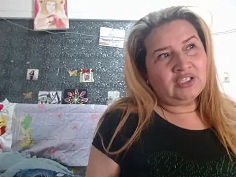 Živý XXX chat Perla1981--
