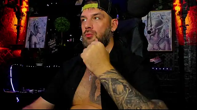 Chat XXX en directo de LexHardy