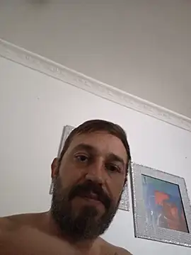 Huwhegehe's Live XXX Chat