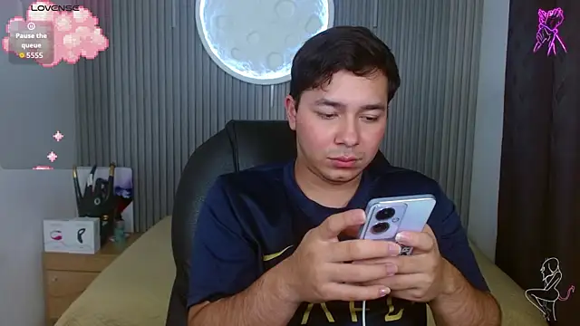 Julian_Smith21のライブXXXチャット