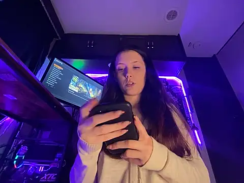 Lilactease élő XXX-chatje