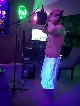 แชท XXX สดของ chronic_vibez