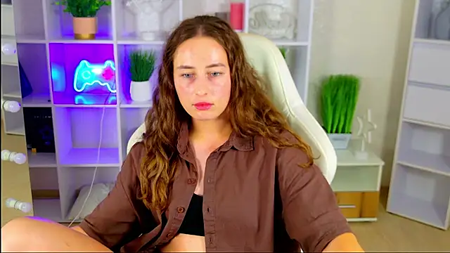 NadinnL live XXX chat