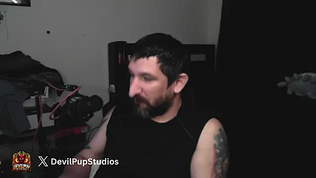 Chat +18 de DevilPup75_ ao vivo