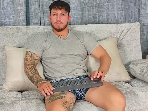 Онлайн чат XXX JaxRagnar