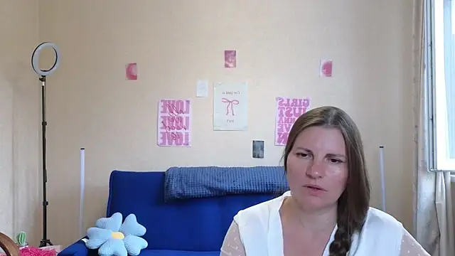 Mirabelle_Velvet's Live XXX Chat