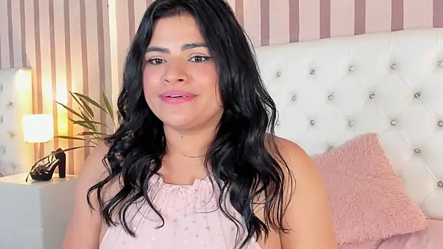 Mia-Stonesn Live XXX chat