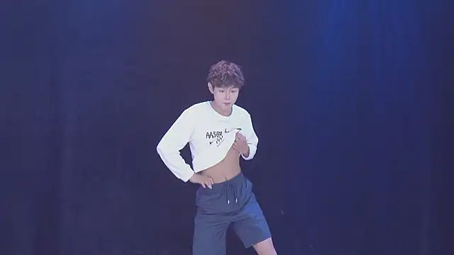 Chat XXX Live NCT-111