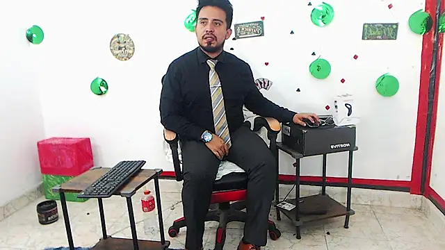 KalethBigDick's Live XXX Chat
