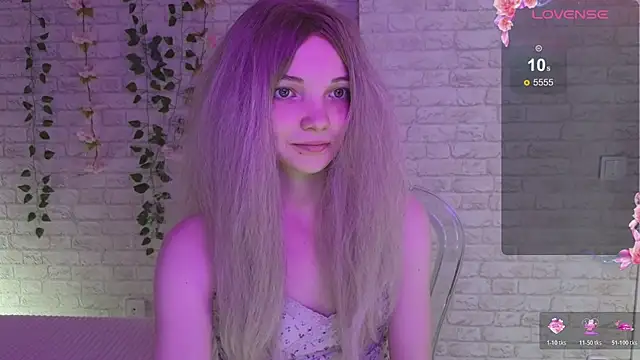 AnimeAlica18's Live XXX Chat