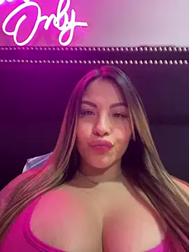 sexyyykloee – Naživo XXX chat