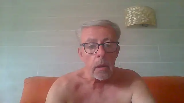 tuggy59 live XXX chat
