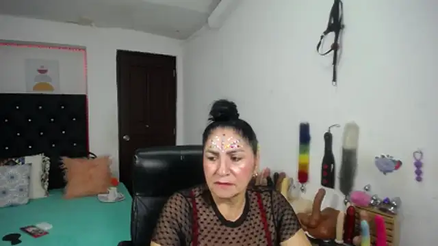 Онлайн чат XXX mature_bigboobs10