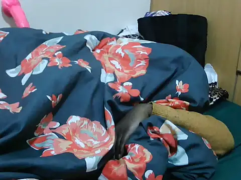 Sweetqueencum's Live XXX Chat