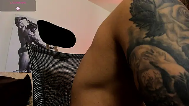 Živý XXX chat LiamReigns_