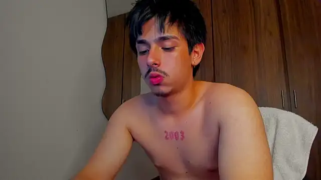 Maximo_Miller's Live XXX Chat