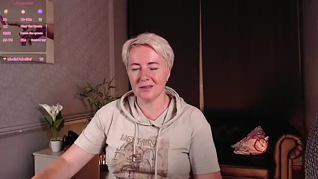 Nika_Smit: онлайн-секс-чат
