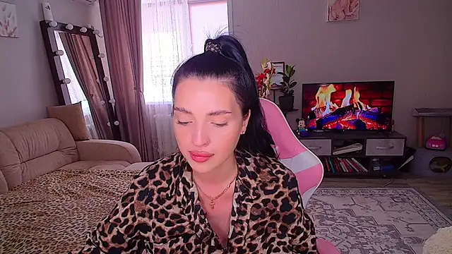 Chat +18 de __Malika__ ao vivo