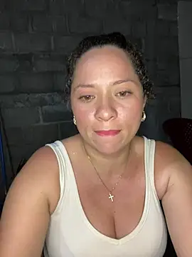 Jannieth XXX чат на живо