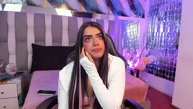 Chat XXX en directo de IsaDiiaz