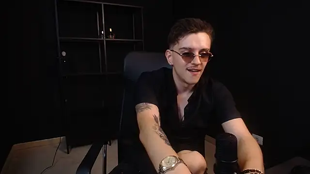 FelixStarkk's Live XXX Chat