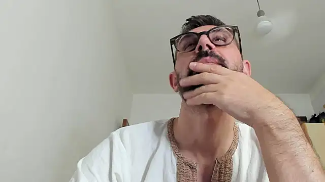 RyuKenZen Chat XXX in diretta