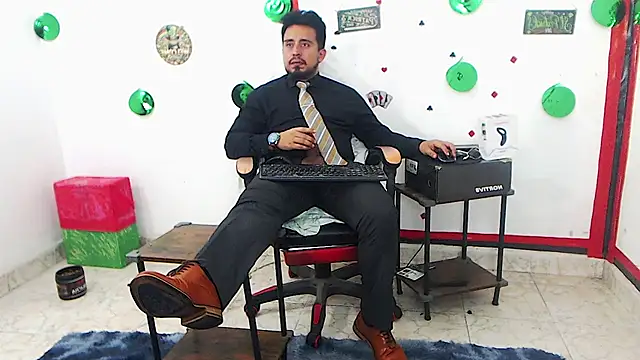 KalethBigDick – Naživo XXX chat