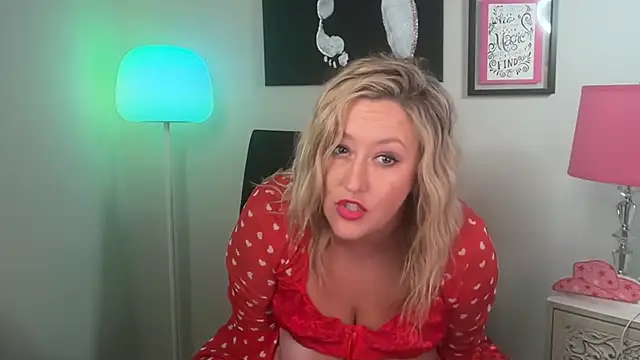 Czat XXX na żywo – MissNaughtyBlonde