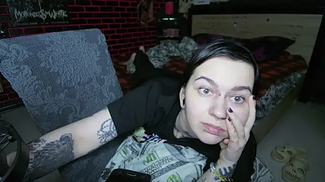 MessalinaOfficial's Live XXX Chat