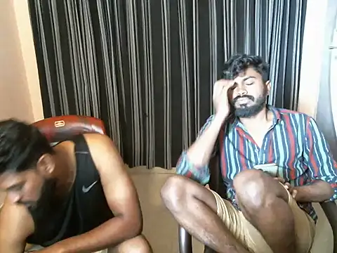 indianbighard21's Live XXX Chat