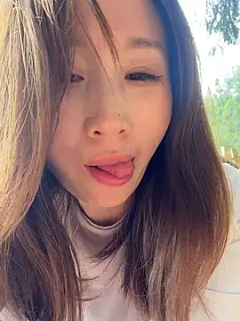 qin205205 网络视讯表演