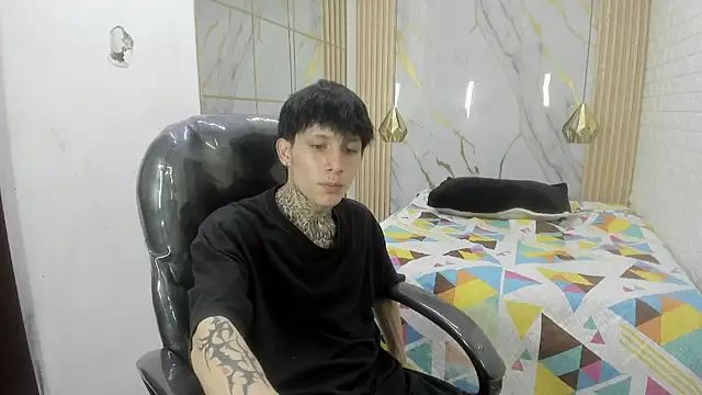 Chat XXX en directo de Cry_thereal
