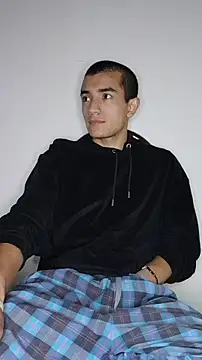 Thick_Cockn Live XXX chat