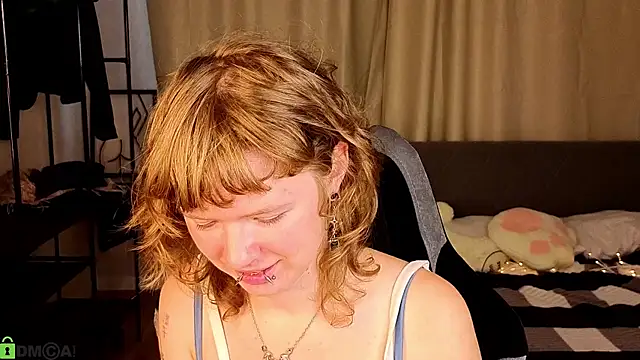 VioletDesiree's Live XXX Chat