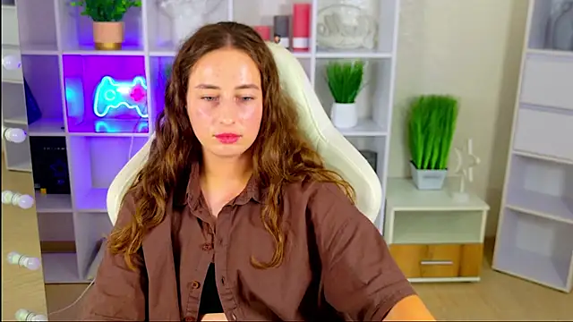 NadinnL Chat XXX live