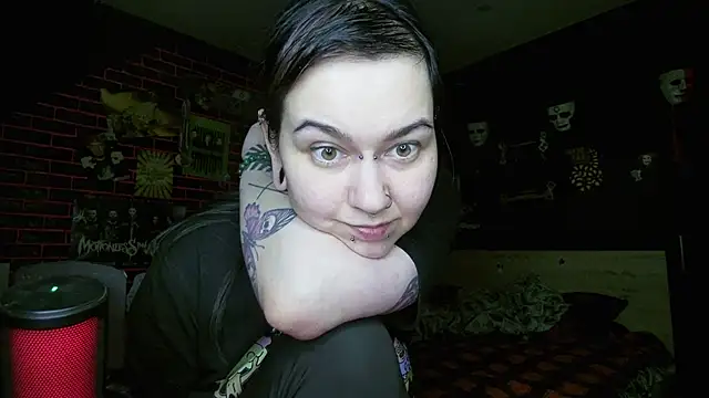 MessalinaOfficial – Live XXX-chat