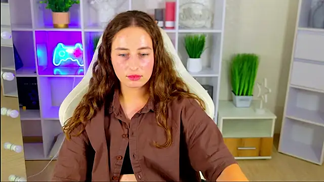 Онлайн чат XXX NadinnL