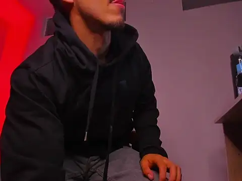 XXX chat uživo modela Master_Orioon
