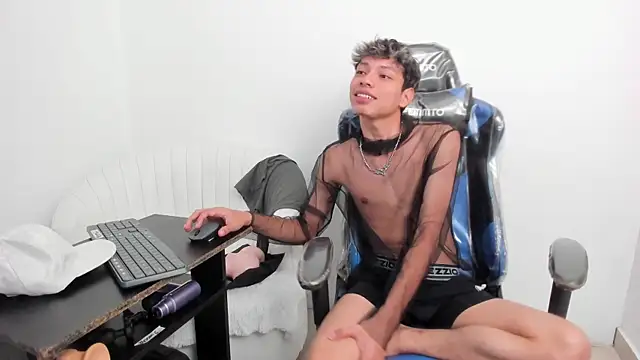 XXX chat uživo modela JeanLuc_Live