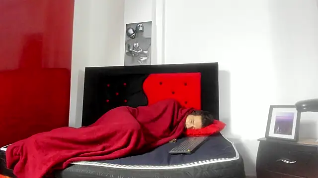 Онлайн чат XXX mark_splinter09