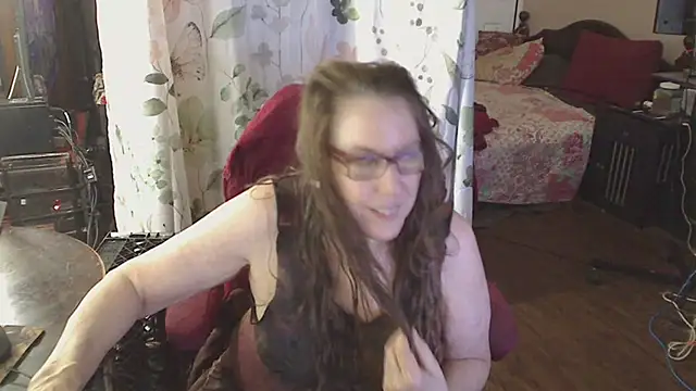 Chatroom XXX en direct de Ireallysquirt