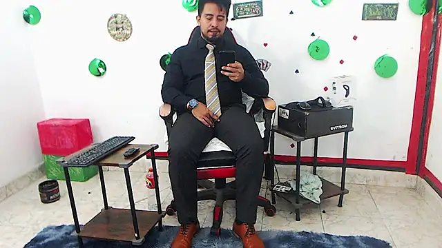KalethBigDick: απευθείας συνομιλία ΧΧΧ