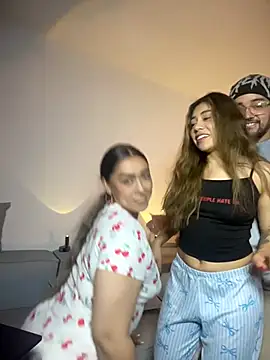 Im_sophiie live XXX chat